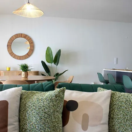 Beachside House * 토레이라