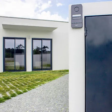 Beachside House 펜션 토레이라