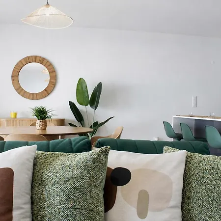 Beachside House * 토레이라
